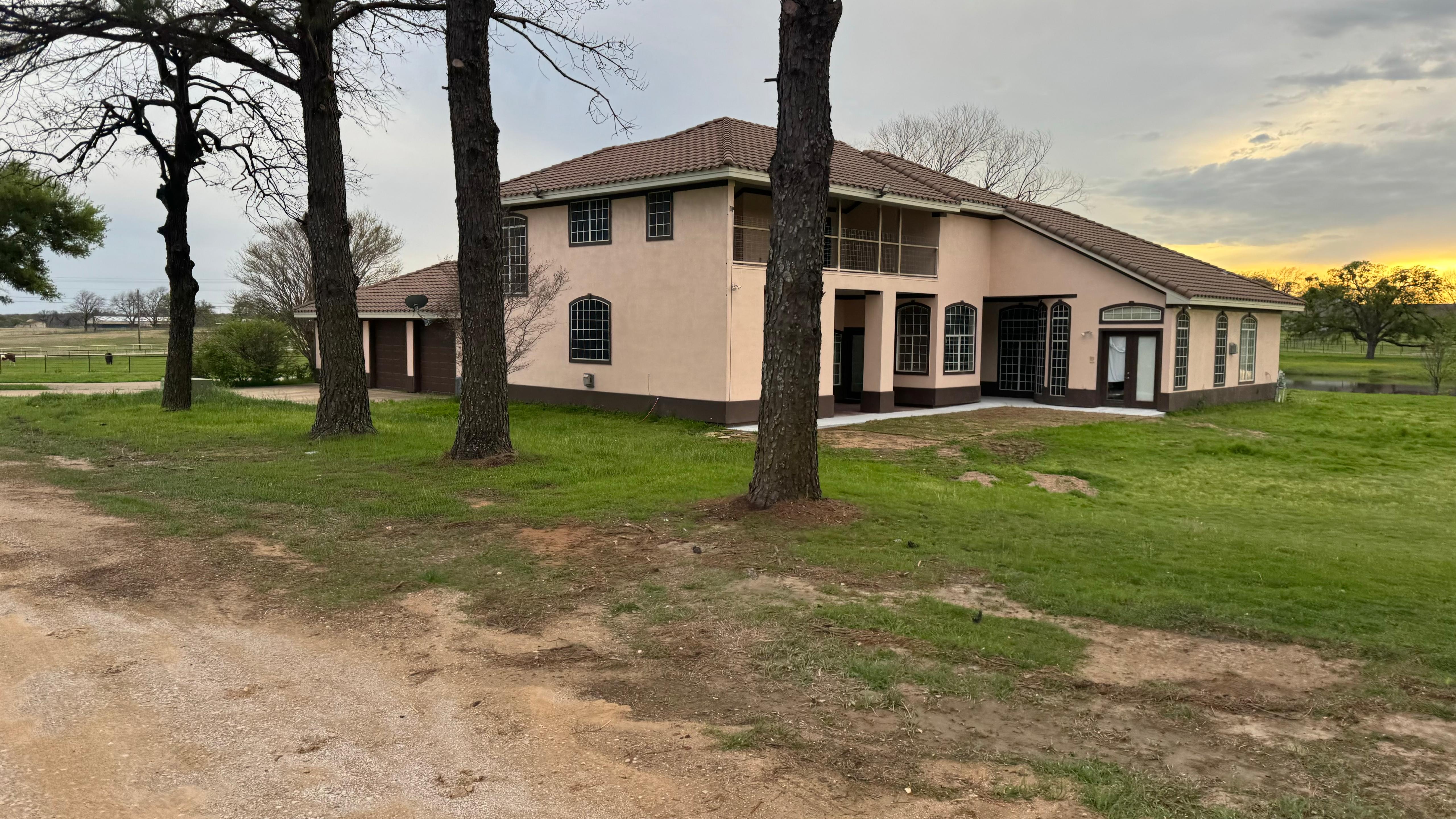 Elegance Estates